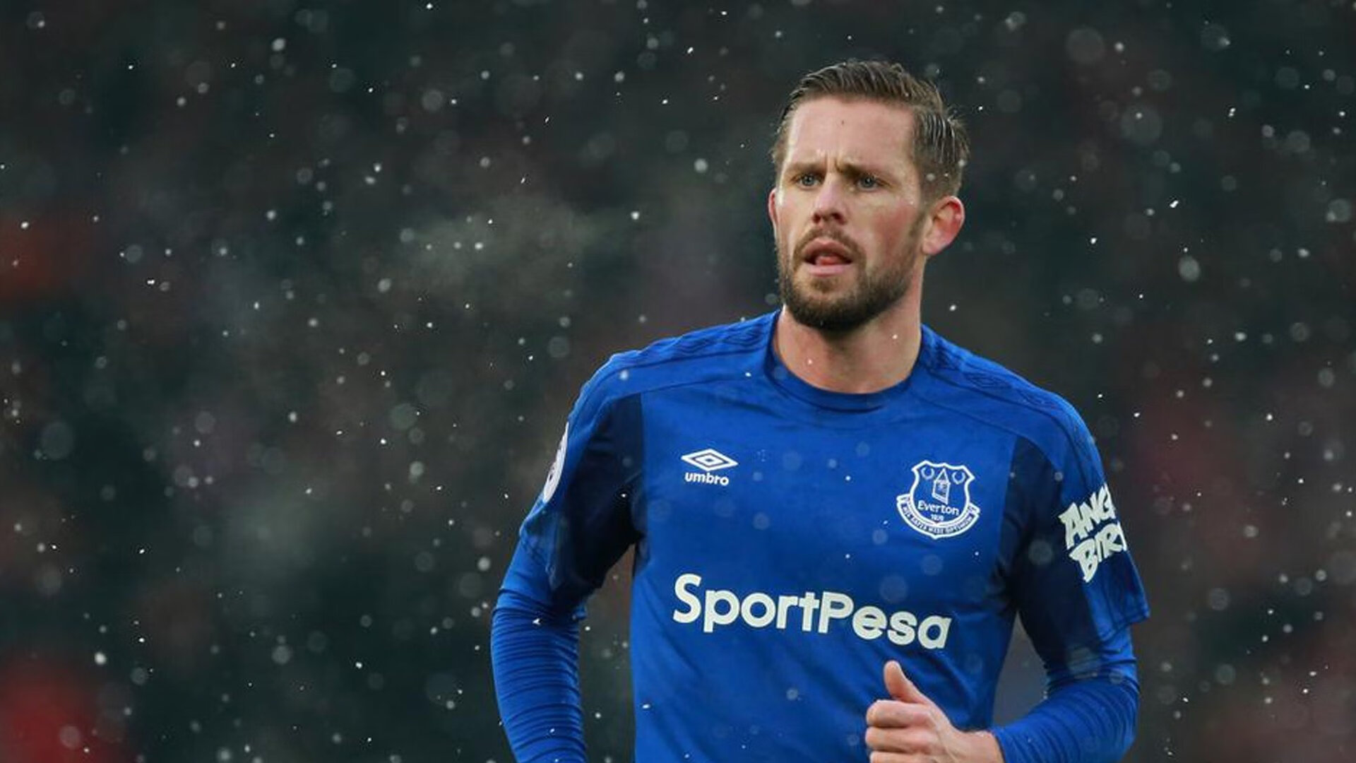 法甲：巴黎大逆转，绝杀里尔稳坐榜首宝座，法甲大巴黎首发阵容